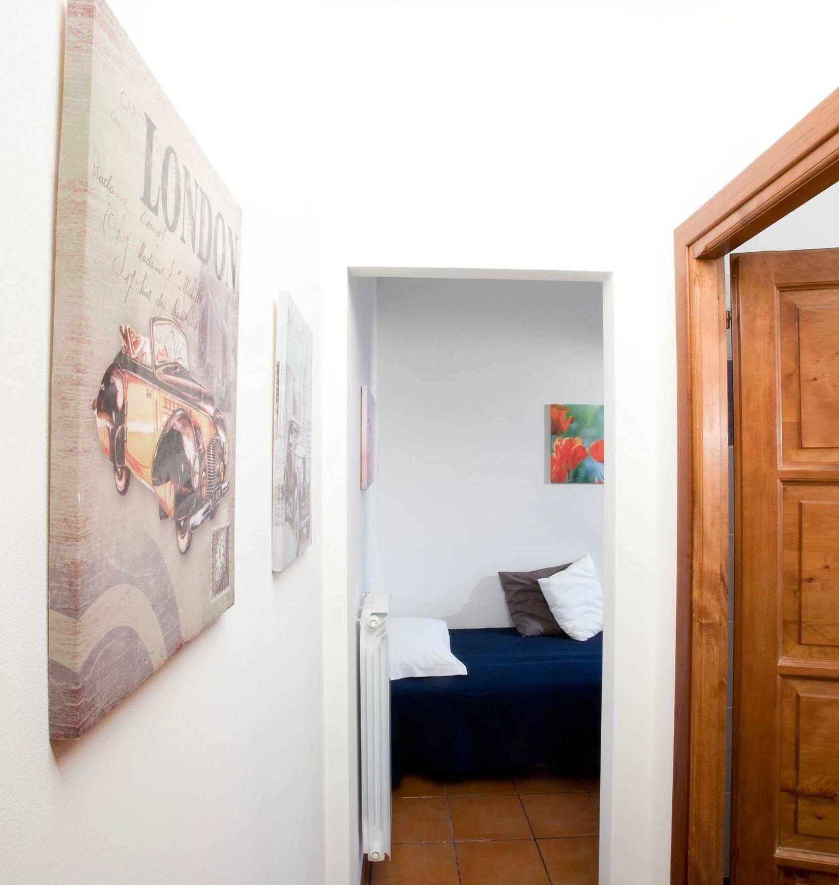 Prati Near Vatican 3*